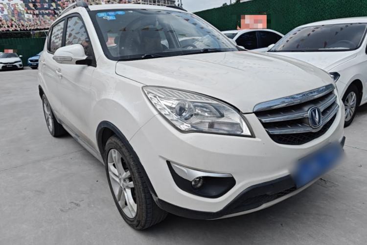 Used CHANGAN CS35 2015 1.6L Manual Luxury Model China IV Standard Front Right 45 Deg