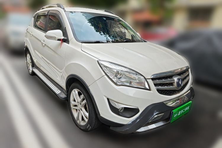 Used CHANGAN CS35 2015 1.6L Manual Luxury Model China IV Standard Front Right 45 Deg