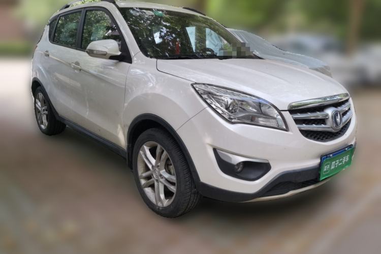 Used CHANGAN CS35 2015 1.6L Manual Luxury Model China V Standard Front Right 45 Deg