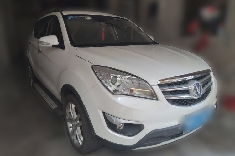 Used CHANGAN CS35 2015 1.6L Automatic Luxury Model China V Standard Front Right 45 Deg