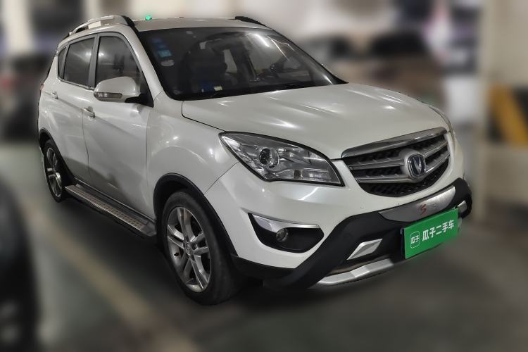 Used CHANGAN CS35 2015 1.6L Manual Luxury Model China IV Standard Front Right 45 Deg