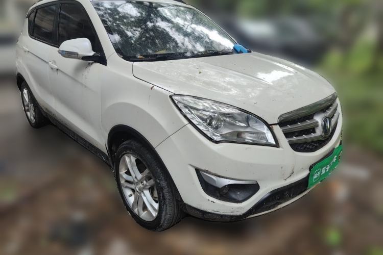Used CHANGAN CS35 2015 1.6L Manual Luxury Model China V Standard Front Right 45 Deg