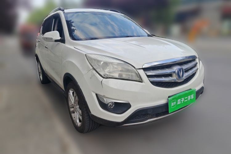 Used CHANGAN CS35 2015 1.6L Automatic Luxury Model China IV Standard Front Right 45 Deg