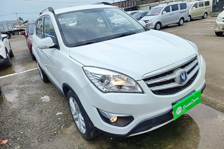 Used CHANGAN CS35 2015 1.6L Automatic Luxury Model China V Standard Front Right 45 Deg