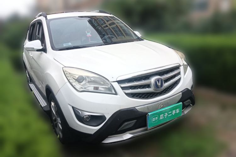 Used CHANGAN CS35 2015 1.6L Manual Luxury Model China V Standard Front Right 45 Deg