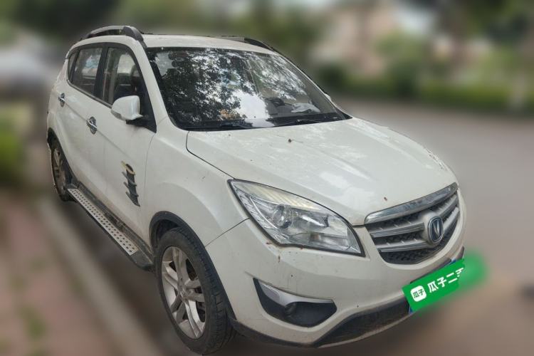 Used CHANGAN CS35 2015 1.6L Automatic Luxury Model China IV Standard Front Right 45 Deg