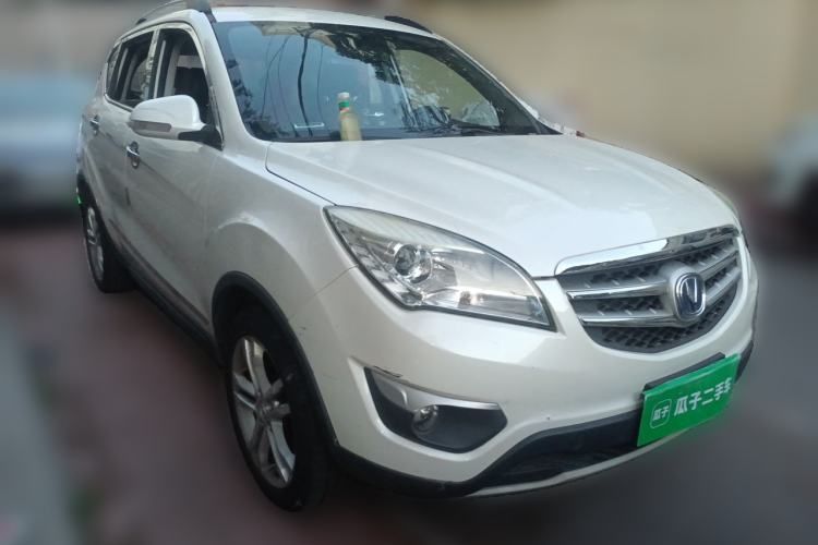 Used CHANGAN CS35 2015 1.6L Automatic Luxury Model China IV Standard Front Right 45 Deg