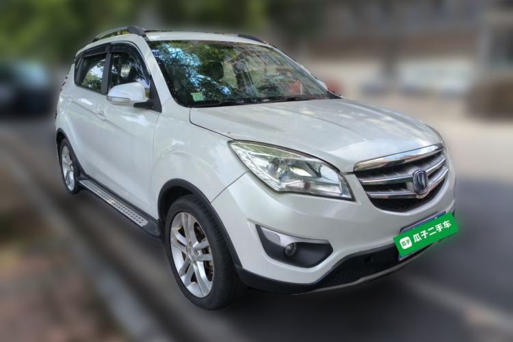 Used CHANGAN CS35 2015 1.6L Manual Luxury Model China IV Standard Front Right 45 Deg