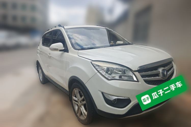 Used CHANGAN CS35 2015 1.6L Manual Luxury Model China IV Standard Front Right 45 Deg