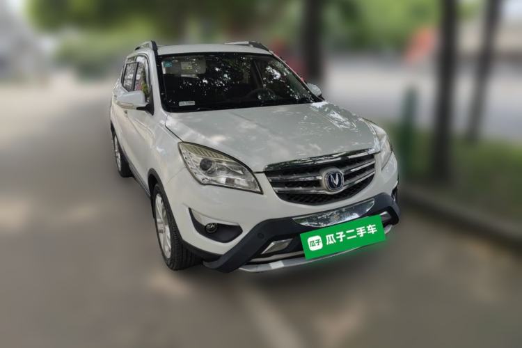 Used CHANGAN CS35 2015 1.6L Manual Luxury Model China V Standard Front Right 45 Deg