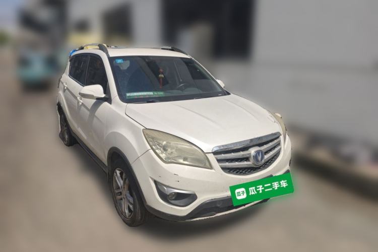 Used CHANGAN CS35 2015 1.6L Manual Luxury Model China V Standard Front Right 45 Deg