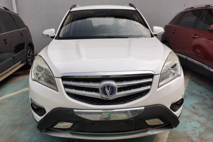 Used CHANGAN CS35 2015 1.6L Automatic Luxury Model China V Standard Front