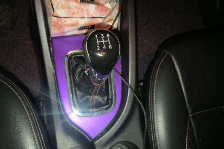 Used CHANGAN CS35 2015 1.6L Manual Luxury Model China V Standard Gear Lever