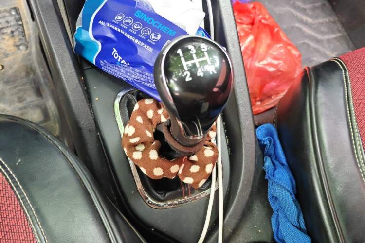 Used CHANGAN CS35 2015 1.6L Manual Luxury Model China IV Standard Gear Lever