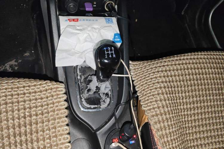 Used CHANGAN CS35 2015 1.6L Manual Luxury Model China IV Standard Gear Lever