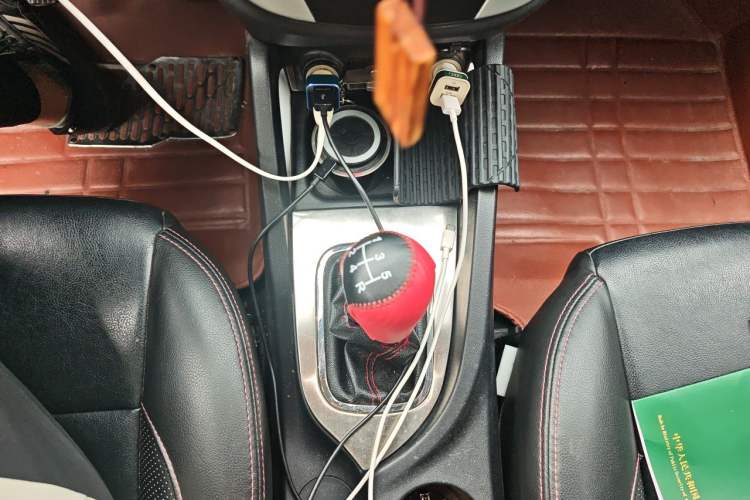 Used CHANGAN CS35 2015 1.6L Manual Luxury Model China IV Standard Gear Lever
