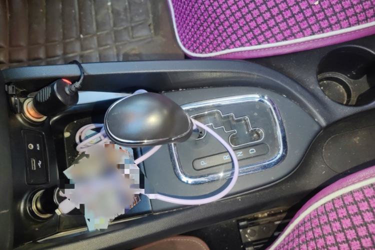Used CHANGAN CS35 2015 1.6L Automatic Luxury Model China IV Standard Gear Lever