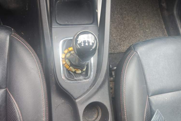 Used CHANGAN CS35 2015 1.6L Manual Comfort Model China V Standard Gear Lever