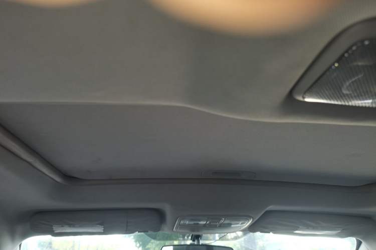 Used CHANGAN CS35 2015 1.6L Manual Luxury Model China IV Standard Headliner