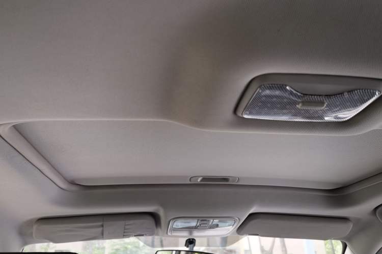 Used CHANGAN CS35 2015 1.6L Automatic Luxury Model China IV Standard Headliner