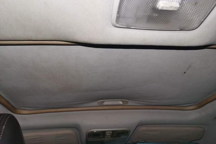 Used CHANGAN CS35 2015 1.6L Manual Luxury Model China IV Standard Headliner