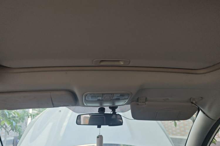 Used CHANGAN CS35 2015 1.6L Manual Luxury Model China IV Standard Headliner