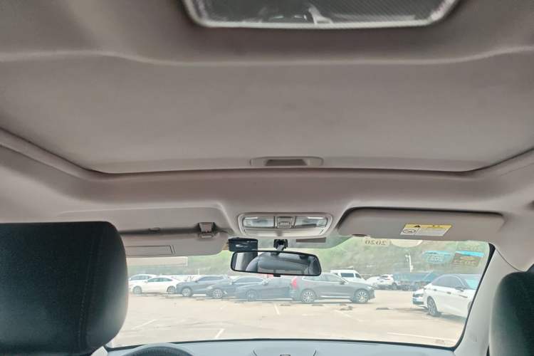 Used CHANGAN CS35 2015 1.6L Manual Luxury Model China IV Standard Headliner