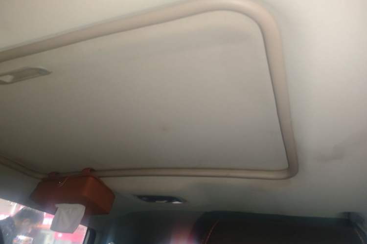 Used CHANGAN CS35 2015 1.6L Automatic Luxury Model China V Standard Headliner