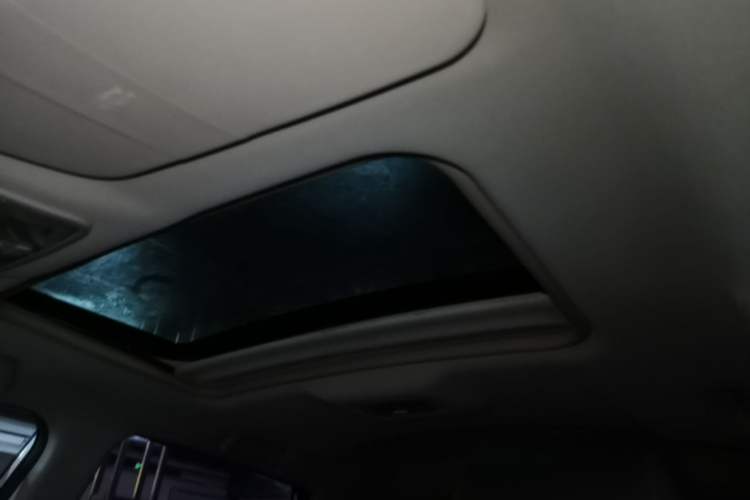 Used CHANGAN CS35 2015 1.6L Automatic Luxury Model China V Standard Headliner