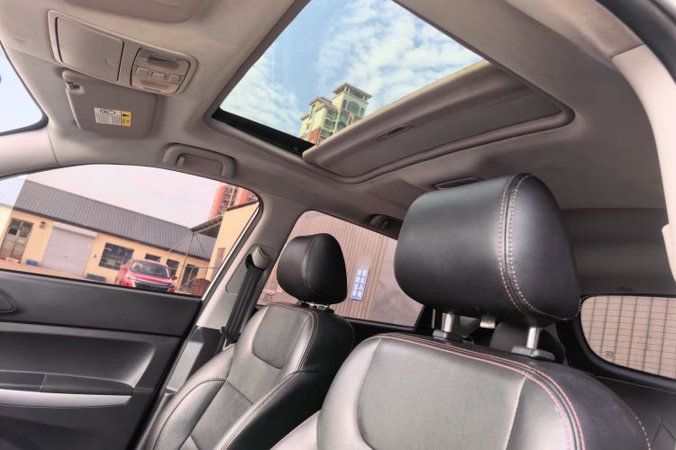 Used CHANGAN CS35 2015 1.6L Automatic Luxury Model China V Standard Headliner