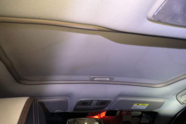 Used CHANGAN CS35 2015 1.6L Manual Luxury Model China IV Standard Headliner