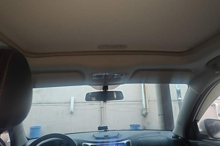 Used CHANGAN CS35 2015 1.6L Automatic Luxury Model China IV Standard Headliner