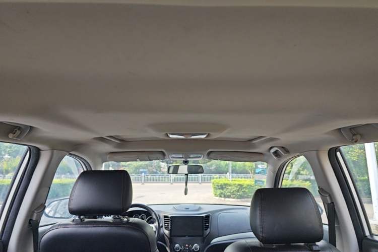 Used CHANGAN CS35 2015 1.6L Automatic Luxury Model China IV Standard Headliner