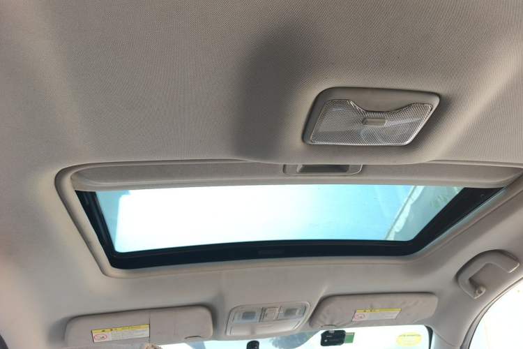 Used CHANGAN CS35 2015 1.6L Manual Luxury Model China IV Standard Headliner