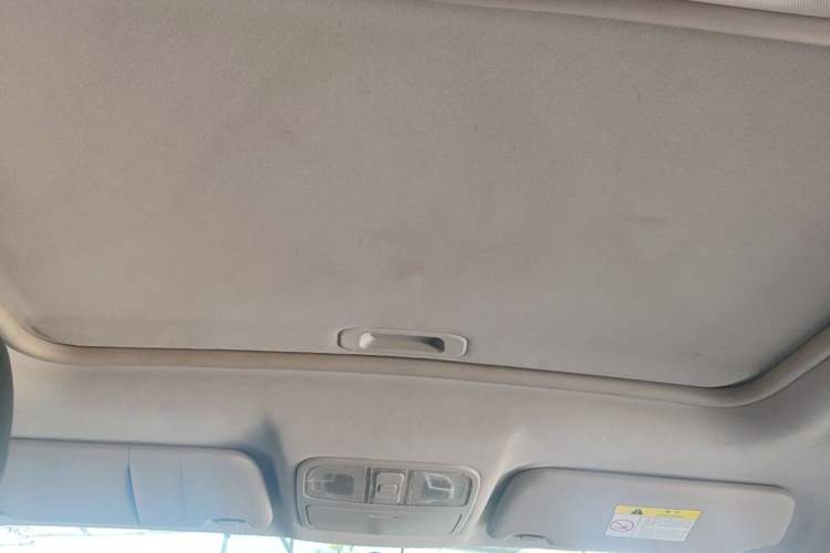 Used CHANGAN CS35 2015 1.6L Automatic Prestige Model China IV Standard Headliner