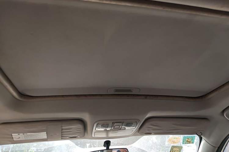 Used CHANGAN CS35 2015 1.6L Automatic Luxury Model China IV Standard Headliner