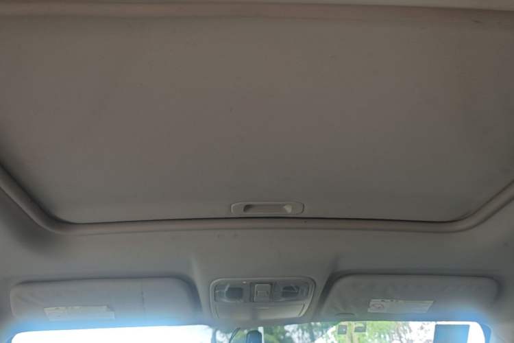 Used CHANGAN CS35 2015 1.6L Automatic Luxury Model China IV Standard Headliner