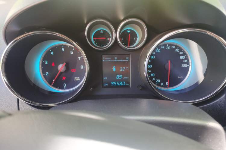 Used CHANGAN CS35 2015 1.6L Manual Luxury Model China IV Standard Instrument Cluster