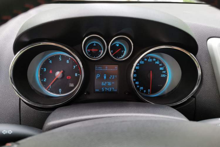 Used CHANGAN CS35 2015 1.6L Automatic Luxury Model China IV Standard Instrument Cluster