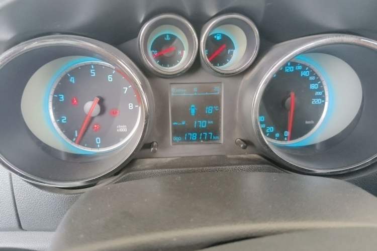 Used CHANGAN CS35 2015 1.6L Manual Luxury Model China IV Standard Instrument Cluster