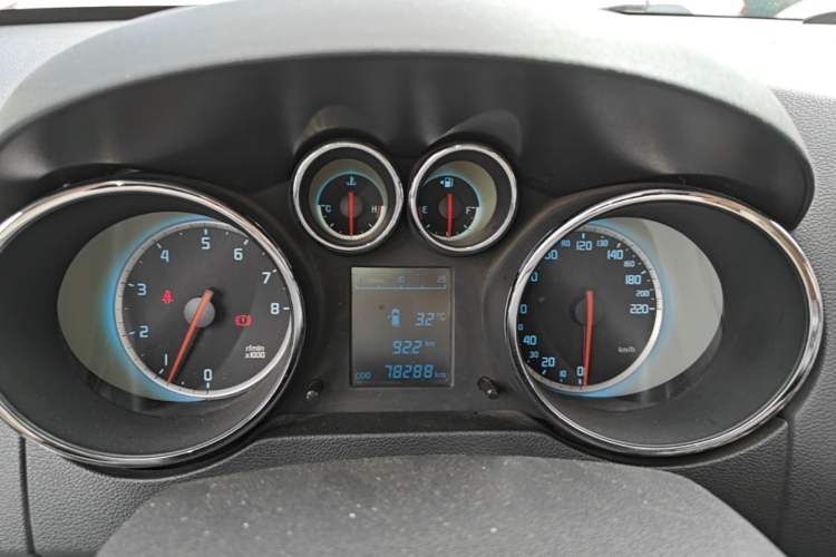 Used CHANGAN CS35 2015 1.6L Manual Luxury Model China IV Standard Instrument Cluster