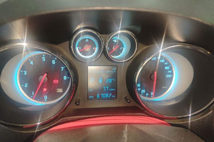 Used CHANGAN CS35 2015 1.6L Automatic Luxury Model China V Standard Instrument Cluster
