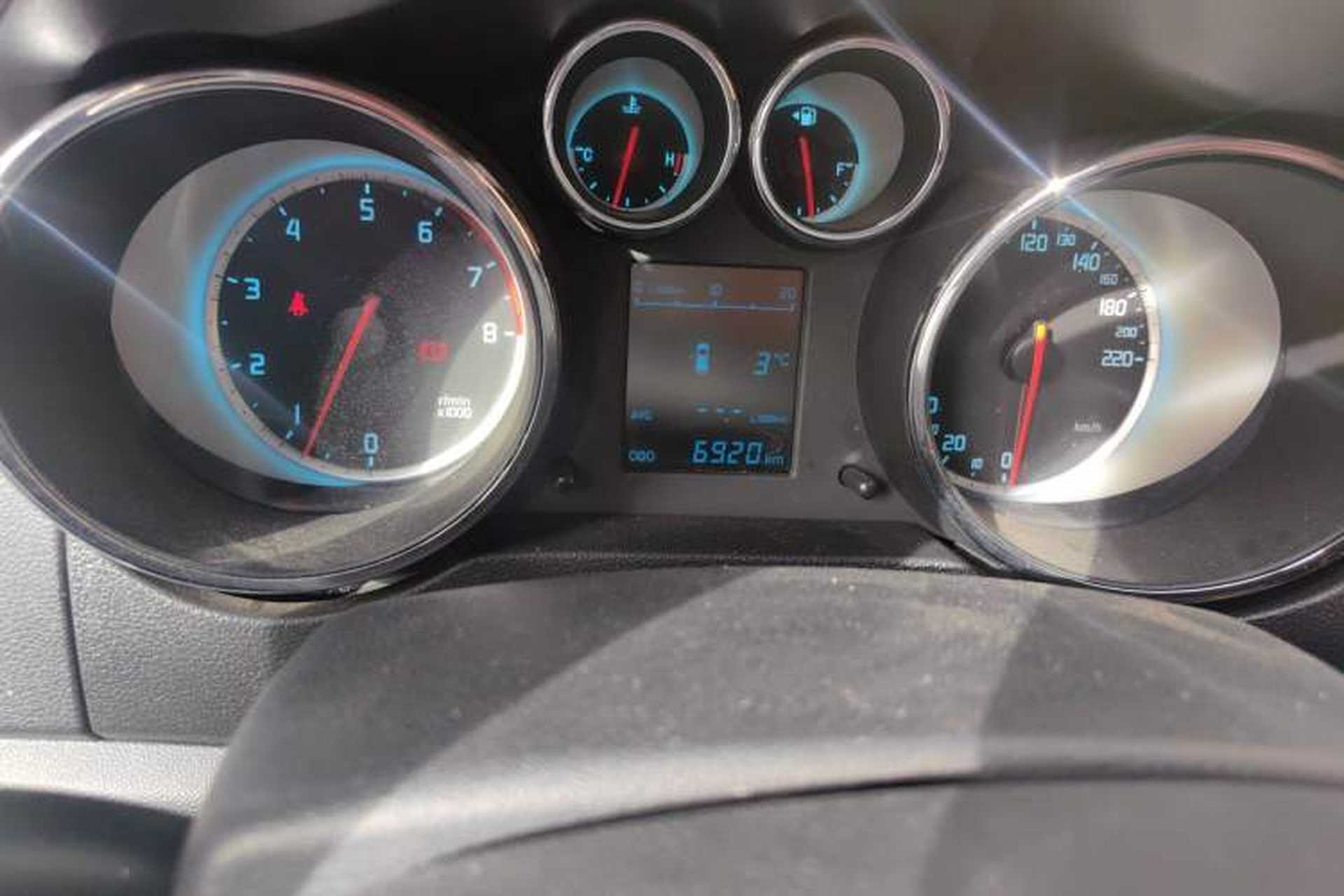 Used CHANGAN CS35 2015 1.6L Manual Luxury Model China IV Standard Instrument Cluster
