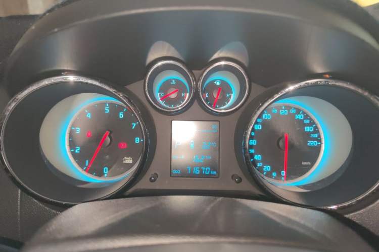 Used CHANGAN CS35 2015 1.6L Automatic Luxury Model China V Standard Instrument Cluster
