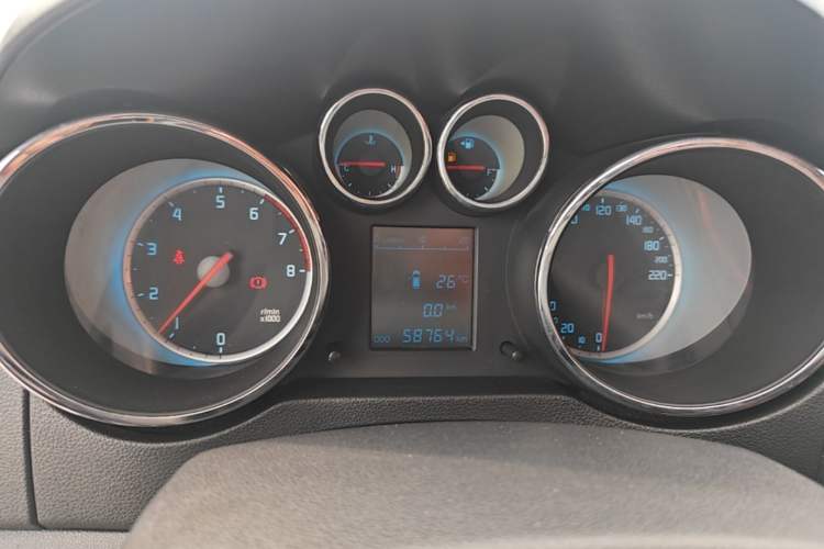 Used CHANGAN CS35 2015 1.6L Manual Luxury Model China IV Standard Instrument Cluster
