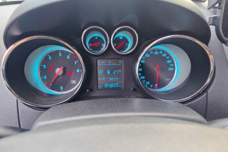Used CHANGAN CS35 2015 1.6L Automatic Luxury Model China IV Standard Instrument Cluster