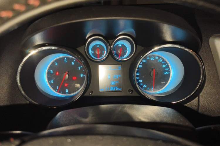 Used CHANGAN CS35 2015 1.6L Manual Comfort Model China IV Standard Instrument Cluster