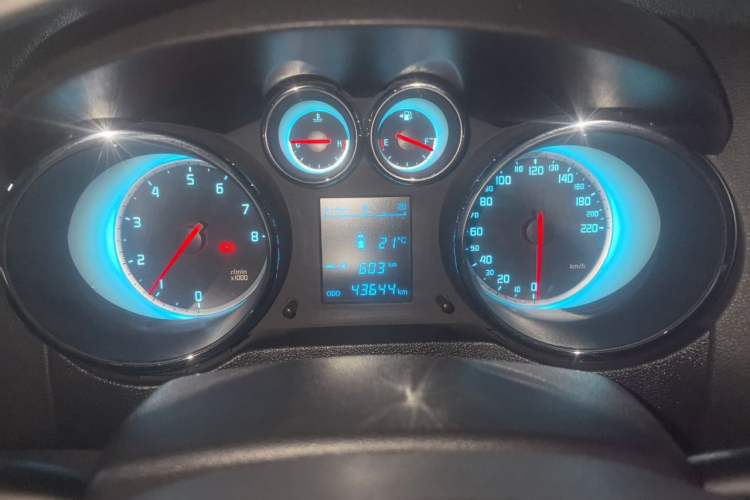 Used CHANGAN CS35 2015 1.6L Manual Luxury Model China V Standard Instrument Cluster