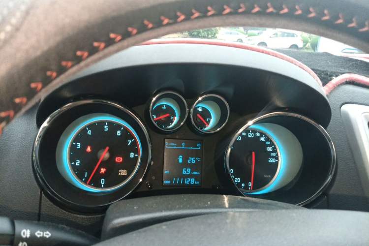 Used CHANGAN CS35 2015 1.6L Manual Luxury Model China V Standard Instrument Cluster