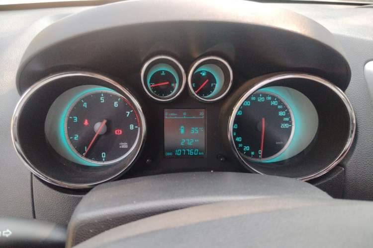 Used CHANGAN CS35 2015 1.6L Manual Luxury Model China IV Standard Instrument Cluster